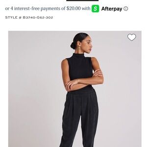 BELLA DAHL
Nico Clean Waist Slouchy Trouser In Black